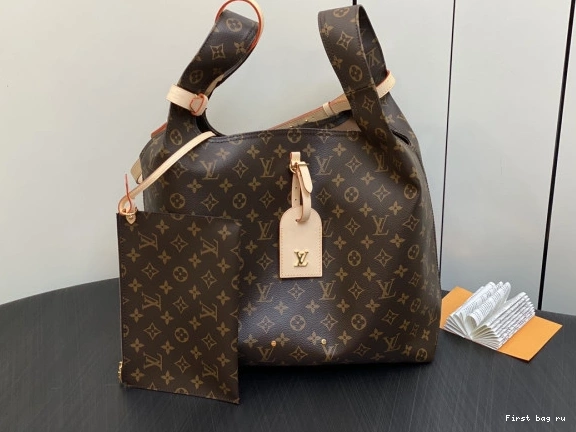 First bag ru VUITTON LOUIS GM Atlantis 0707